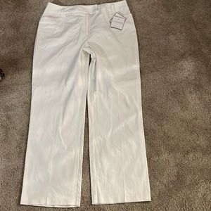 NWT 🏷️ Spring Pants Size 16 Sag Harbor white trousers